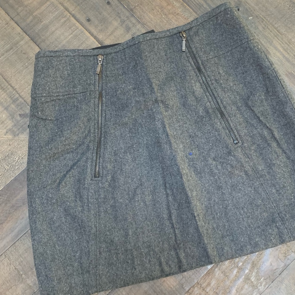 Gray Wool Zip Front Skirt EUC